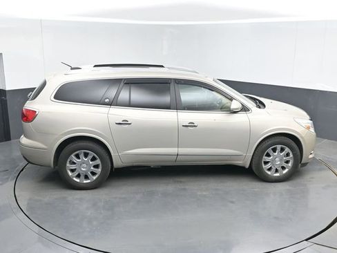 Used 2017 Buick Enclave Leather FWD image 26