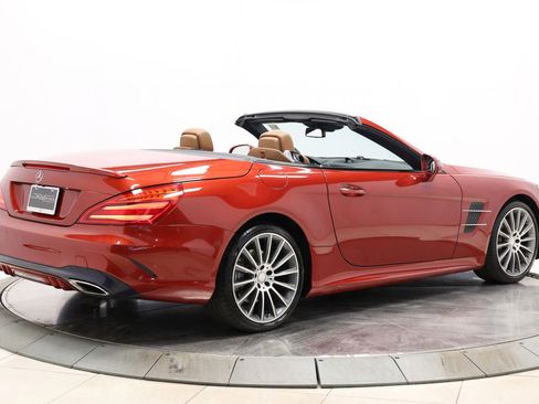 Used 2017 Mercedes-Benz SL 450 image 4