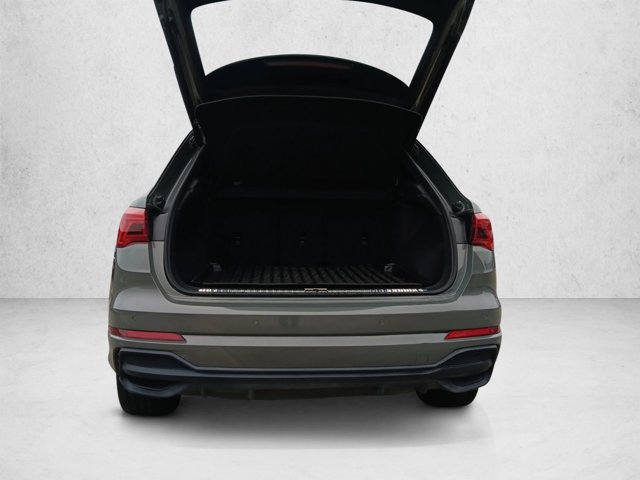 Used 2024 Audi Q3 2.0T Premium Plus w/ Premium Plus Package AWD/4WD image 6