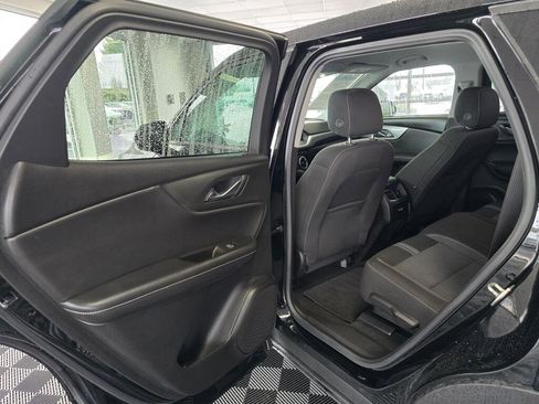 Used 2025 Chevrolet Blazer LT AWD/4WD image 35
