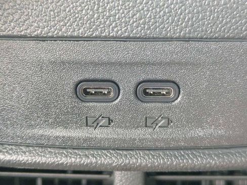 New 2026 Chevrolet Equinox LT w/ Convenience Package II FWD image 17