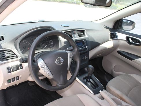 Used 2016 Nissan Sentra S FWD image 9
