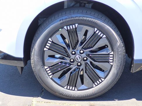 New 2026 Nissan Murano Platinum w/ Cargo Package AWD/4WD image 9