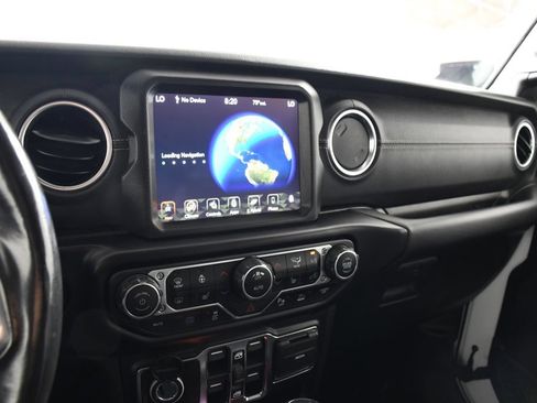 Used 2021 Jeep Wrangler Unlimited Sahara w/ Cold Weather Group AWD/4WD image 31
