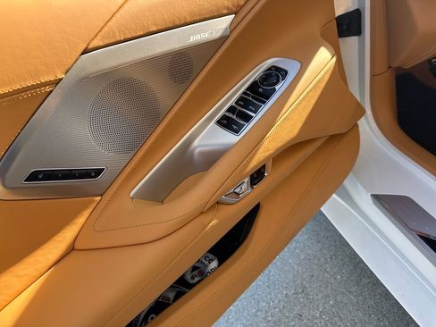 Used 2022 Chevrolet Corvette Stingray Premium Conv w/ Z51 Performance Package image 14