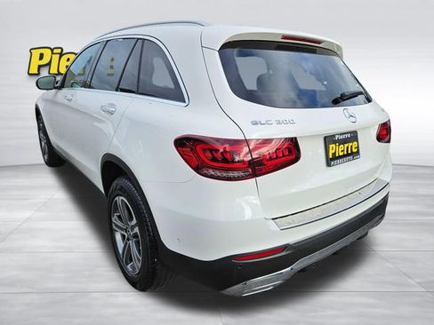 Used 2022 Mercedes-Benz GLC 300 4MATIC image 3