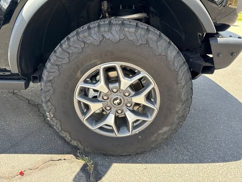 Used 2024 Ford Bronco Badlands AWD/4WD image 12