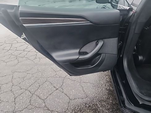 Used 2022 Tesla Model S image 20