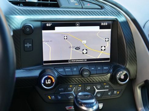 Used 2016 Chevrolet Corvette Z06 w/ 3LZ Preferred Equipment Group image 13