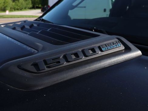 Used 2023 RAM 1500 Laramie AWD/4WD image 7