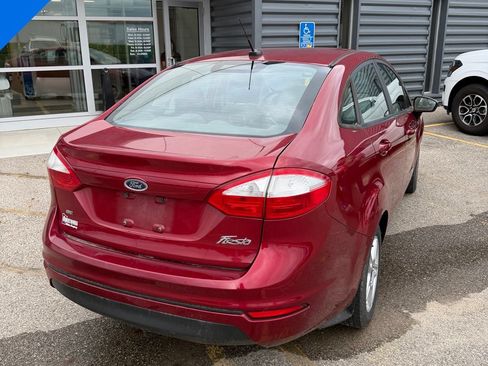 Used 2017 Ford Fiesta SE FWD image 6