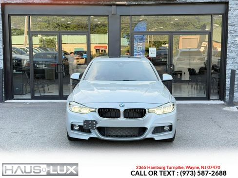 Used 2017 BMW 340i xDrive Sedan w/ Premium Package Enhanced AWD/4WD image 6