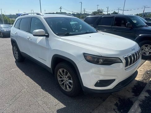 Used 2021 Jeep Cherokee Latitude Lux w/ Trailer Tow Group AWD/4WD image 3