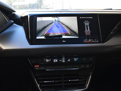 Used 2022 Audi e-tron GT Premium Plus w/ Performance Package image 36