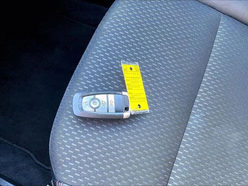 Used 2025 Ford Escape ST-Line image 10