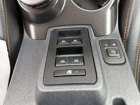 Used 2023 Ford Bronco Badlands AWD/4WD image 17