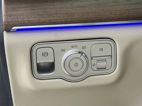 Certified 2026 Mercedes-Benz GLE 450 GLE 450 image 10