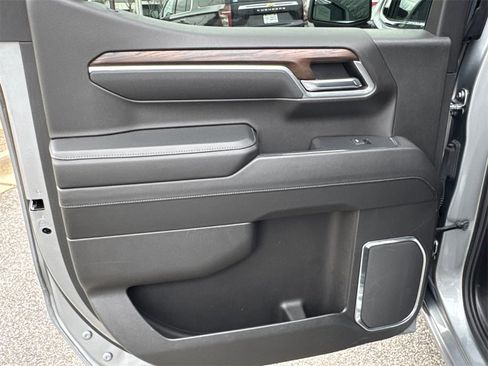 Used 2025 GMC Sierra 1500 SLT image 22