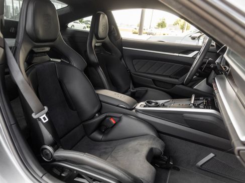 Certified 2026 Porsche 911 Turbo S AWD/4WD image 40