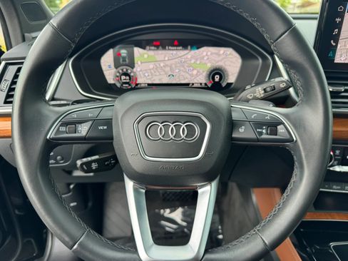 Used 2023 Audi Q5 2.0T Premium Plus w/ Premium Plus Package AWD/4WD image 32