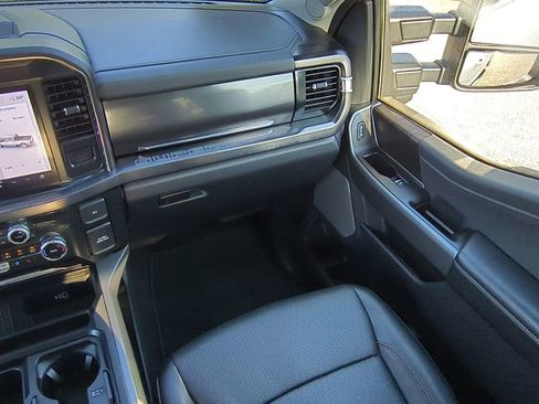 Used 2026 Ford F250 Lariat AWD/4WD image 17