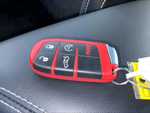 Used 2023 Dodge Challenger SRT Hellcat RWD image 10