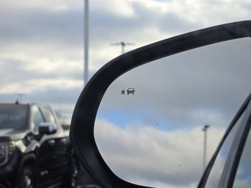 Used 2023 Buick Encore GX Select w/ Sport Touring Package image 6