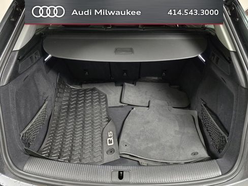 Used 2023 Audi Q5 2.0T Premium Plus w/ Premium Plus Package AWD/4WD image 11
