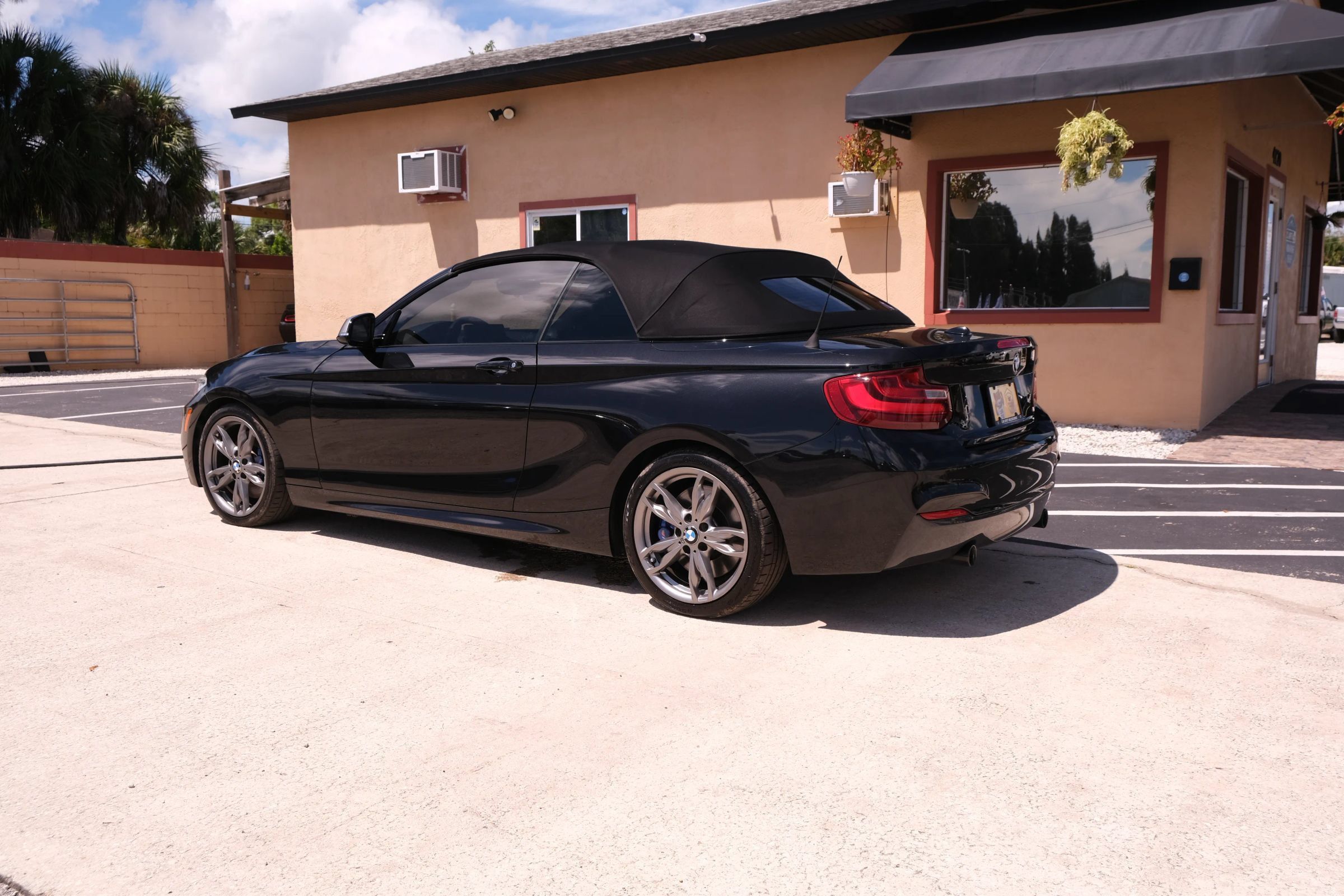 Used 2015 BMW M235i Convertible RWD image 7
