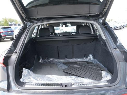 Used 2025 Audi Q5 Premium Plus w/ Premium Plus AWD/4WD image 15