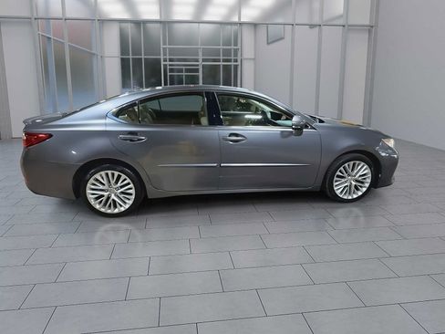 Used 2013 Lexus ES 350 w/ Luxury Pkg FWD image 9