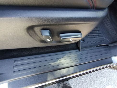 Used 2021 Toyota 4Runner TRD Off-Road Premium w/ Moonroof Package image 40