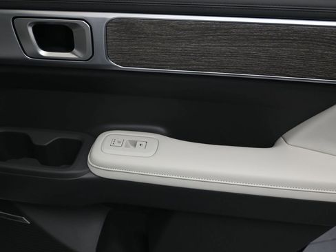 Certified 2025 Hyundai Santa Fe Calligraphy image 13