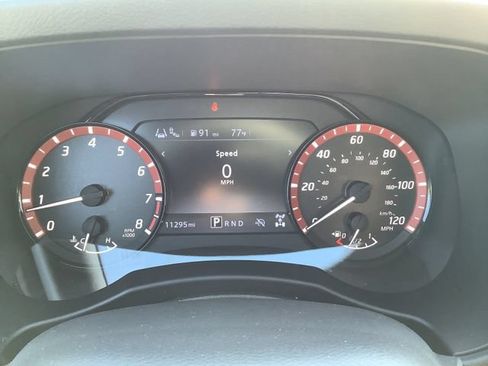 Used 2025 Nissan Frontier PRO-4X AWD/4WD image 14