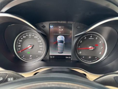 Used 2019 Mercedes-Benz GLC 300 4MATIC image 13