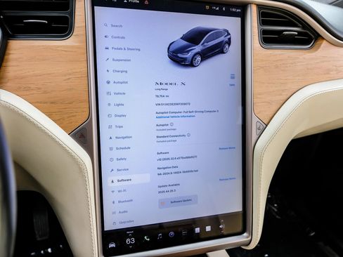 Used 2019 Tesla Model X 75D image 34