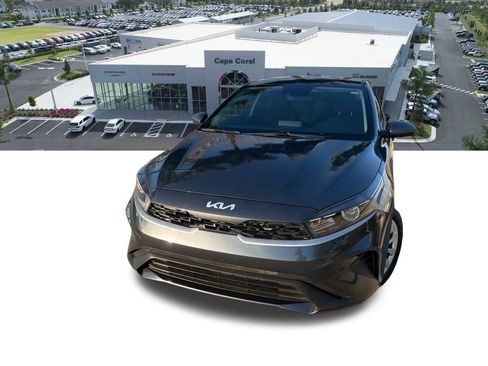 Used 2023 Kia Forte LX image 4