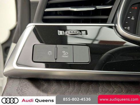 Certified 2023 Audi Q8 Premium w/ Convenience Package AWD/4WD image 21