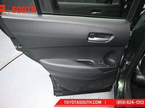 Used 2026 Toyota Corolla Cross XLE AWD/4WD image 27