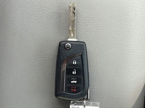 Used 2024 Toyota Camry SE FWD image 21