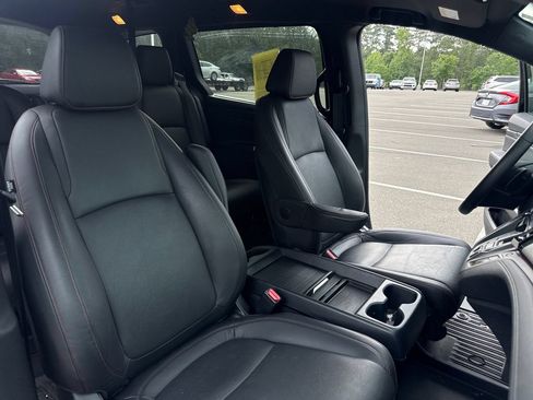 Used 2024 Honda Odyssey Sport image 35