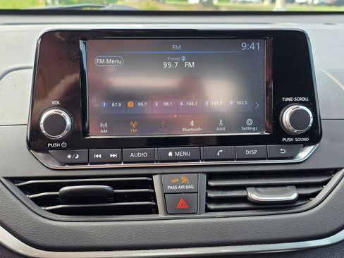 Used 2024 Nissan Altima 2.5 S FWD image 21