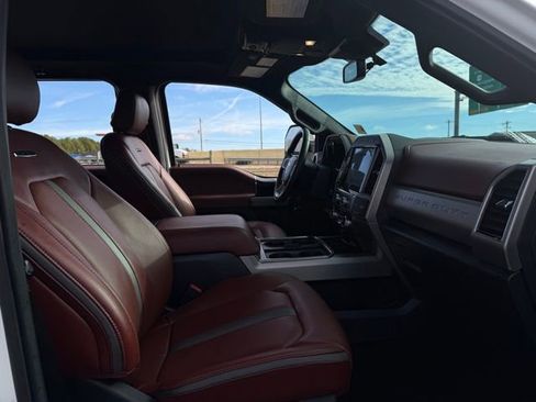 Used 2022 Ford F250 Platinum image 38