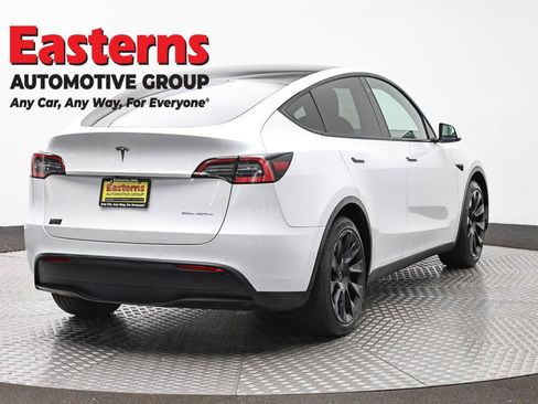 Used 2021 Tesla Model Y Long Range AWD/4WD image 5