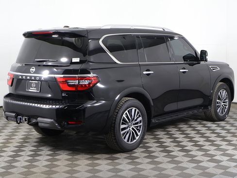 Used 2024 Nissan Armada SL image 12