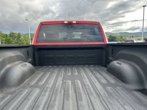 Used 2024 RAM 2500 Big Horn w/ Bed Utility Group AWD/4WD image 9