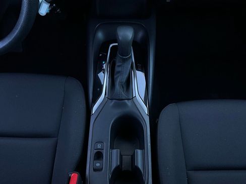 Used 2025 Toyota Corolla LE image 14