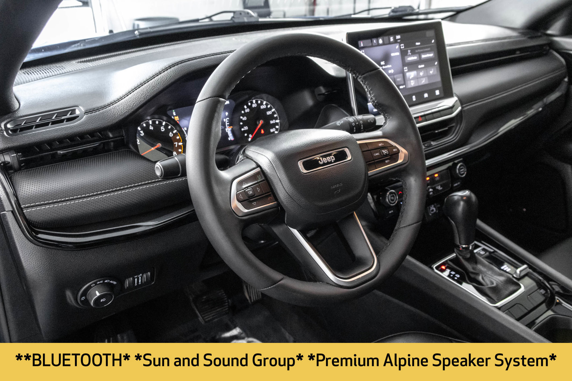 Used 2022 Jeep Compass Latitude w/ Sun and Sound Group AWD/4WD image 5