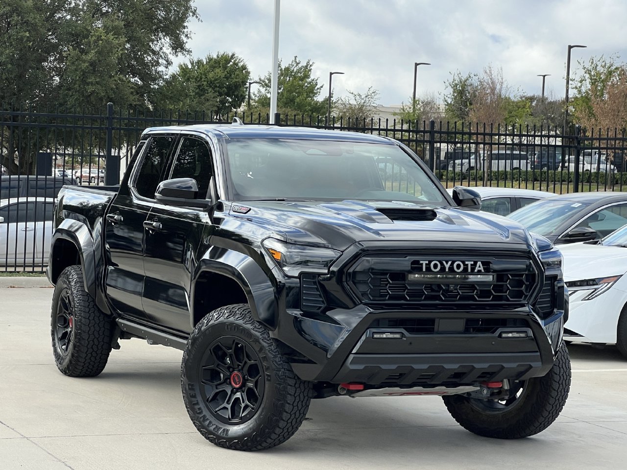 Used 2026 Toyota Tacoma TRD Pro AWD/4WD image 2