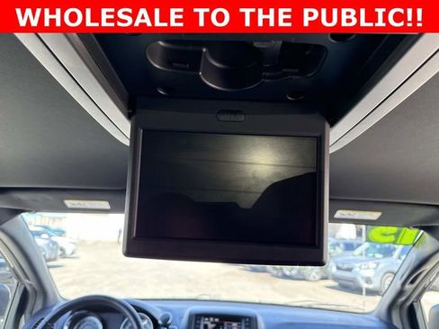 Used 2015 Dodge Grand Caravan SXT w/ Blacktop Package image 23